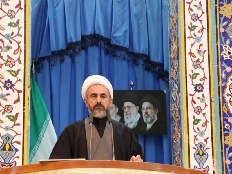 کریمی تبار: یاری خداوند و ایستادگی ملت هیمنه آمریکا را شکست