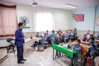 بیمۀ کامل معلمان مدارس غیردولتی اجباری شد