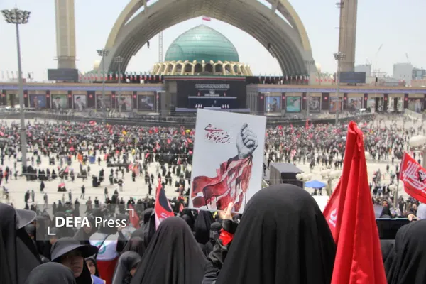 وداع با پیکر امام شهید