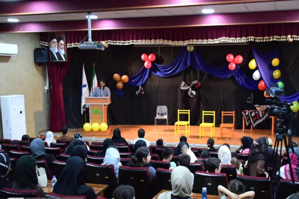 داوری: فرهنگ وحدت و همدلی میان کودکان و نوجوانان ترویج شود داوری: فرهنگ وحدت و همدلی میان کودکان و نوجوانان ترویج شود