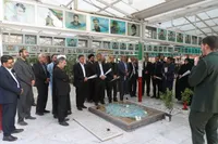 تصاویر/ گرامیداشت روز معلم با ادای احترام به مزار شهدا در قم
