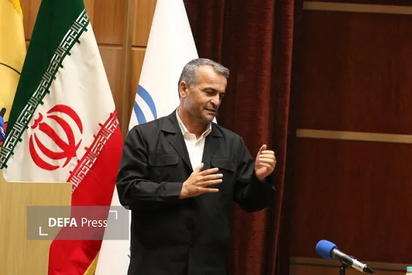 رفع محرومیت ارتباطی ۳۶۵ روستای لردگان، خانمیرزا و فلارد نیازمند اقدام عملی است