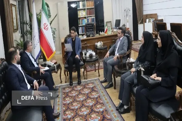 استاندار کردستان بر تقویت همکاری دستگاه‌های اجرایی با صندوق بیمه اجتماعی روستاییان تأکید کرد