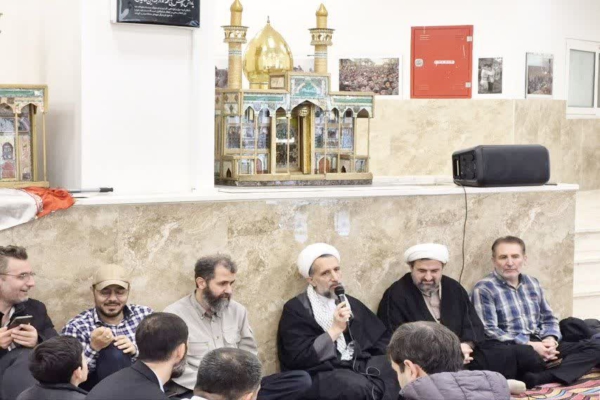 بازدید گروه فرهنگی مسجد غدیر از موزه دفاع مقدس قزوین با روایتگری آیتالله مظفری بازدید گروه فرهنگی مسجد غدیر از موزه دفاع مقدس قزوین با روایتگری آیتالله مظفری