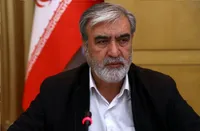 عزیزی: در‌های تنگه هرمز را برای همیشه به روی خود نبندید!