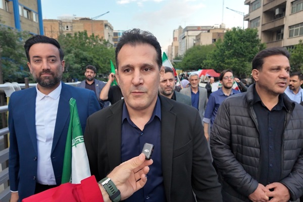آرش میراسماعیلی: اجتماع امام رضایی‌ها مشتی محکم بر دهان آمریکا و رژیم صهیونی بود/ مردم پشتوانه نیرو‌های مسلح و دیپلماسی هستند