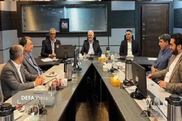 مجمع نمایندگان استان کردستان در مجلس شورای اسلامی در دیدار با وزیر کشور، مهم‌ترین مسائل و مطالبات استان در حوزه‌های اقتصادی، عمرانی، اجتماعی و زیرساختی را مطرح کردند.
