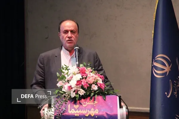 حاجی‌بابایی: جامعه مرهون هنر است