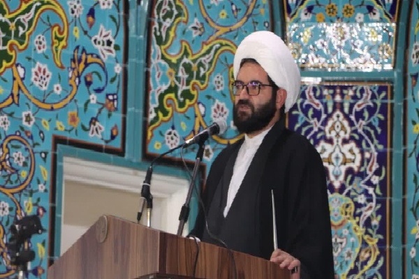 مقاومت و ایستادگی تنها راه مقابله با دشمنان و نظام سلطه جهانی است
