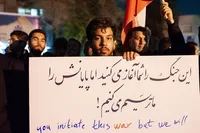 فریاد انتقام در قلب پایتخت/ تجمع دانشجویی-مردمی در میدان انقلاب