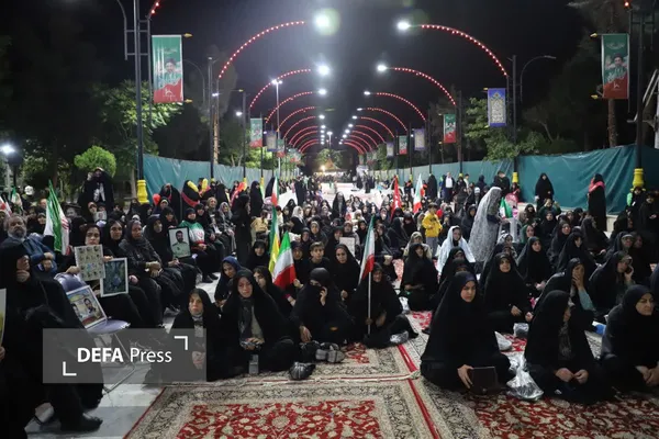 به گزارش خبرنگار دفاعپرس از البرز، مراسم سالروز آزادسازی خرمشهر و گرامیداشت ۱۸۶ شهید جنگ رمضان استان البرز، شب گذشته در فضایی آکنده از عطر ایثار و شهادت و با حضور پرشور مردم، خانوادههای معظم شهدا، ایثارگران، آزادگان، جانبازان، به گزارش خبرنگار دفاعپرس از البرز، مراسم سالروز آزادسازی خرمشهر و گرامیداشت ۱۸۶ شهید جنگ رمضان استان البرز، شب گذشته در فضایی آکنده از عطر ایثار و شهادت و با حضور پرشور مردم، خانوادههای معظم شهدا، ایثارگران، آزادگان، جانبازان،