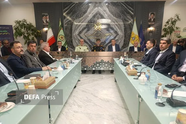 سردار رادان: فعالان اقتصادی افسران و سنگربانان جنگ اقتصادی هستند