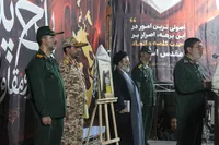 تصاویر/ نمایش اقتدار و بصیرت در قلب اراک؛ میدان شهدا میزبان حماسه‌سازان و رونمایی از کتاب نفاق در کمین