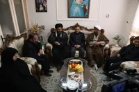 دیدار مسؤولان زنجانی خانواده شهید «امیرحسام انصاری»