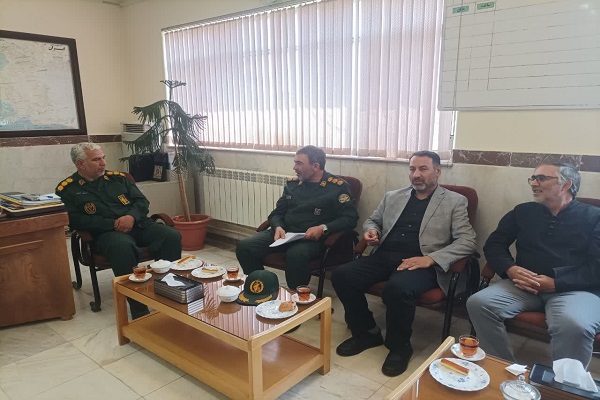 سرهنگ حبیب زاده: وظیفه ذاتی بنیاد، پیشقدم بودن در انتقال فرهنگ ایثار و شهادت است سرهنگ حبیب زاده: وظیفه ذاتی بنیاد، پیشقدم بودن در انتقال فرهنگ ایثار و شهادت است