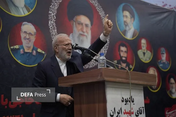 متکی: فشار اقتصادی آمریکا علیه ایران محکوم به شکست است