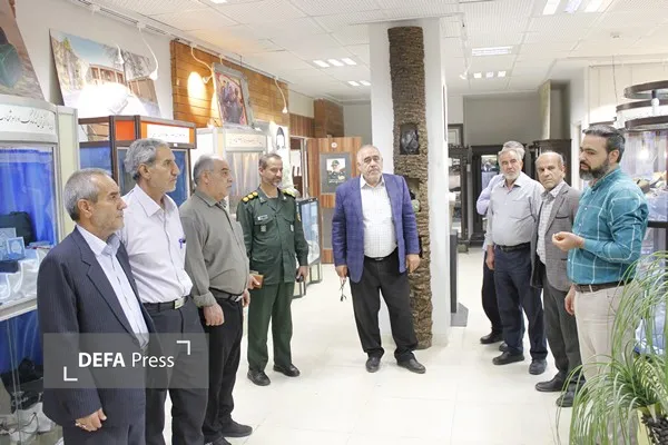 بازگشت به جبهه‌های خاطره؛ بازدید آزادگان استان مرکزی از موزه دفاع مقدس و مقاومت+ تصاویر
