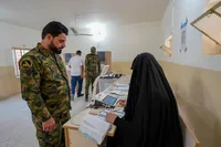 Second Round of the Iraqi Parliamentary Elections Began with the Participation of the People