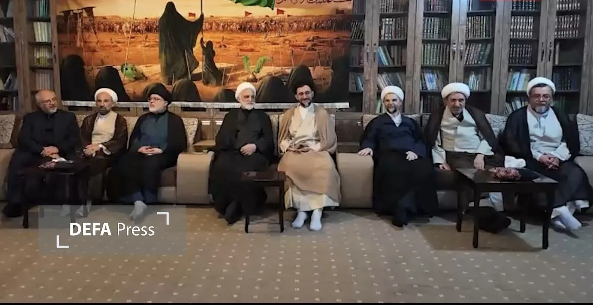 دیدار محسنی اژه ای با خانواده شهید خطیب