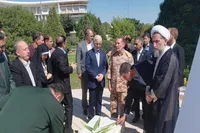 ادای احترام وزیر کشور به شهید گمنام استانداری قزوین
