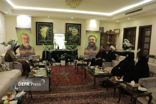 دیدار با خانواده شهدا دیدار با خانواده شهدا