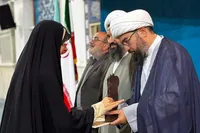 تصاویر/ تجلیل از عوامل برگزاری تجمعات شبانه جنگ رمضان در چهارباغ