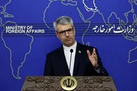 بقائی: ایران در طول تاریخ برجای مانده و سرفرازانه باقی می‌ماند