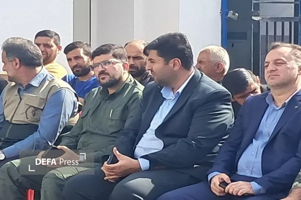 افتتاح زمین چمن مصنوعی مدرسه عشایری و روستایی امام خمینی (ره) در ورازان بلده افتتاح زمین چمن مصنوعی مدرسه عشایری و روستایی امام خمینی (ره) در ورازان بلده