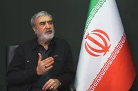 عزیزی: مشکل آمریکا با ایران و ایرانی است