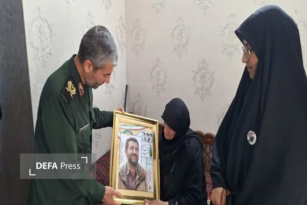 خانواده شهید علیرضا دوستمحمدی