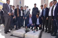 تجدید میثاق فرهنگیان کهگیلویه و بویراحمد با شهدای گمنام به مناسبت معلم