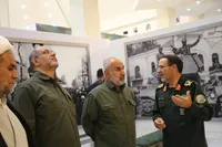 تصاویر/ بازدید هیئت فرماندهی قرارگاه منطقه شمال‌غرب نزسا از مرکز فرهنگی دفاع مقدس آذربایجان غربی