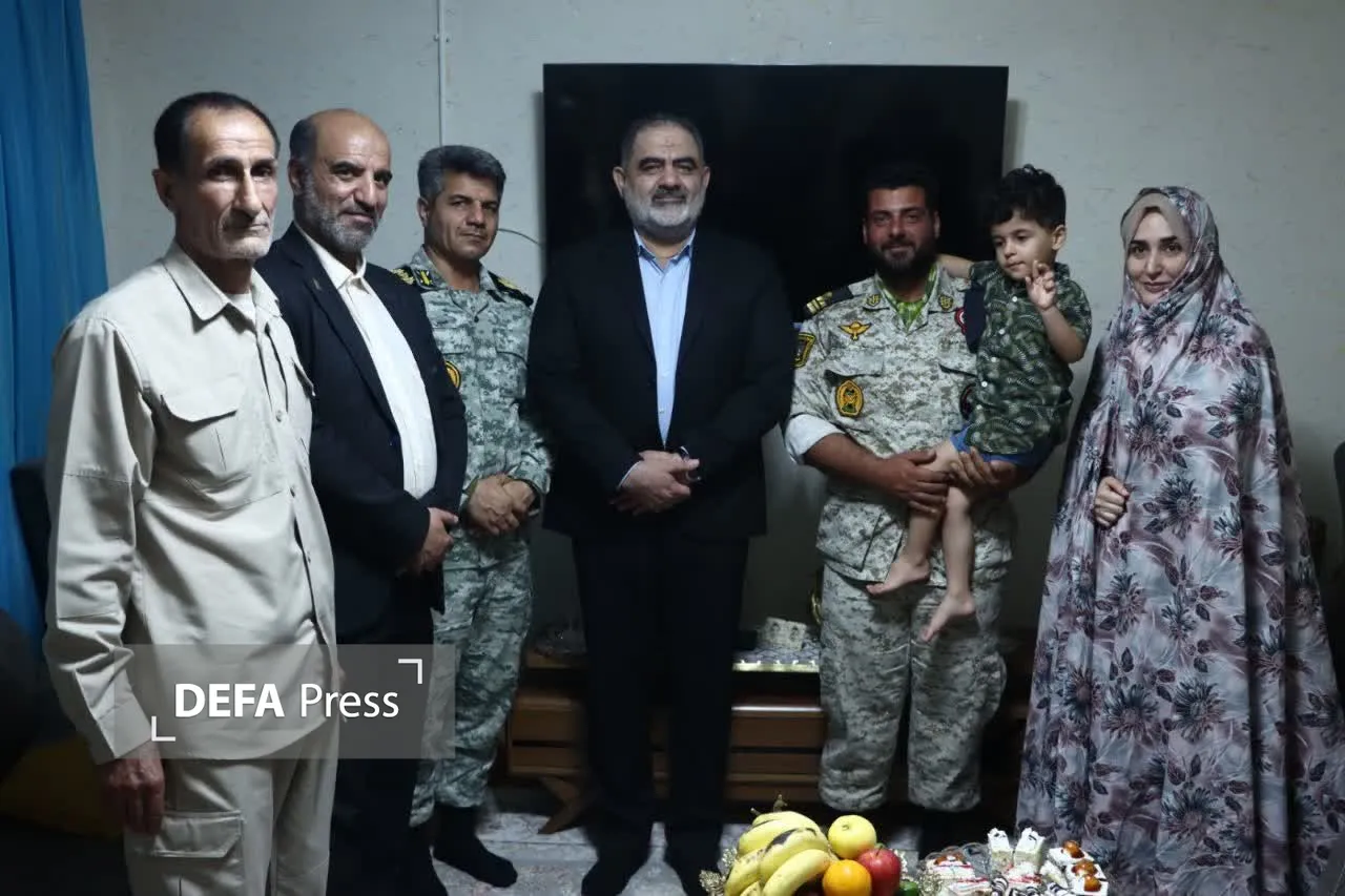 دریادار ایرانی