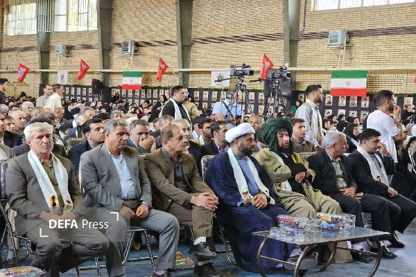 شهدا متعلق به همه ملت ایران هستند و فرهنگ ایثار تقویت شود