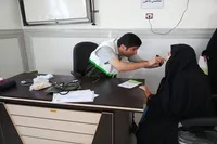 ویزیت رایگان کرمانشاهیان در مراکز درمانی بسیج در دهه مبارک فجر