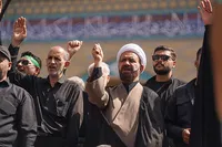 ادای احترام تولیت شاهچراغ (ع) در مراسم وداع با رهبر شهید