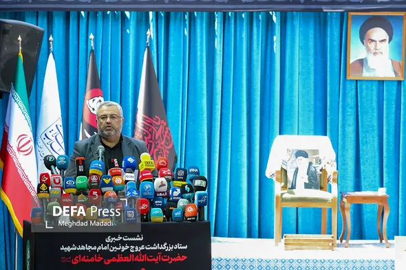 فیلم/ نشست خبری سخنگوی ستاد بزرگداشت عروج خونین امام شهید حضرت آیت‌الله‌العظمی «سید علی حسینی خامنه‌ای»