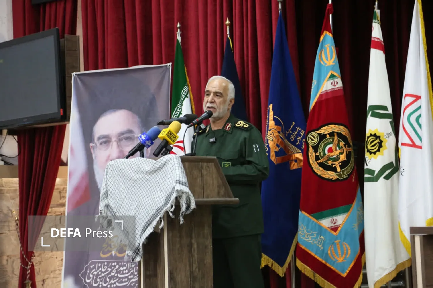 تصاویر/ هفتمین آیین ملی تجلیل و تکریم پیشکسوتان دفاع مقدس و مقاومت استان کرمانشاه