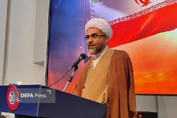 اساتید باید ابعاد پیدا و پنهان حوادث را برای نسل جوان تبیین کنند اساتید باید ابعاد پیدا و پنهان حوادث را برای نسل جوان تبیین کنند
