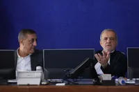 تأکید پزشکیان بر فراهم‌کردن دسترسی عادلانه همه مردم به خدمات درمانی
