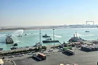 بوق شناورها در بنادر بوشهر به مناسبت آغاز دهه فجر به صدا درآمد