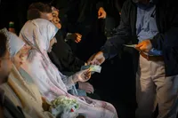 جشن ازدواج ۲۰ زوج جوان تبریزی