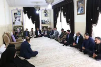 دیدار رئیس مرکز وکلای قوه قضائیه کهگیلویه و بویراحمد با خانواده شهیده «پوران قلی پور» در یاسوج