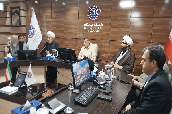 امروز اساتید دانشگاه افسران خط مقدم جهاد تبیین و اقناع افکار عمومی هستند