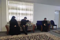 دیدار خانواده شهید سپهبد موسوی با خانواده شهید فرشباف