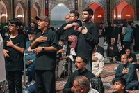 تصاویر/ بزرگداشت رهبر شهید انقلاب ویژه زائران عرب زبان حرم مطهر رضوی