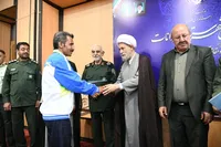 تصاویر/ تجلیل از پیشکسوتان دفاع مقدس و مقاومت در شهرستان بوانات با حضور آیت الله «دژکام»