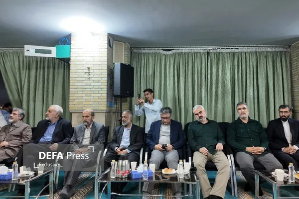 دیدار جامعه قرآنی با جانباز حسین محمدی