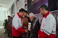 دیدار کارکنان هلال احمر کهگیلویه و بویراحمد با خانواده شهید «رحیم مجیدی مهر»