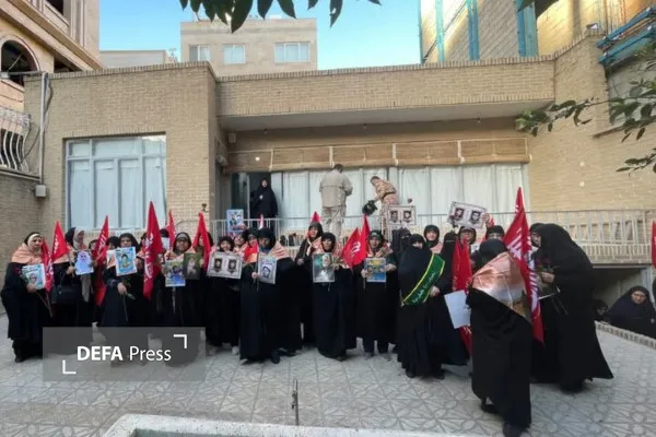 حضور جمعی از خواهران شهدا در مشهد